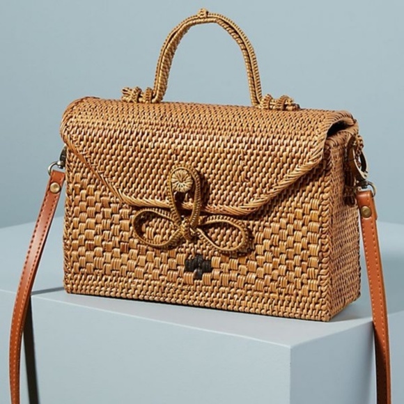 Anthropologie Handbags - Anthropologie Bailey Rattan handbag